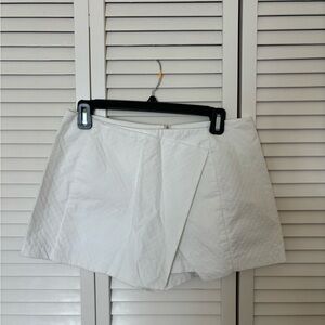 Lily Pulitzer Skort - White - Size 2